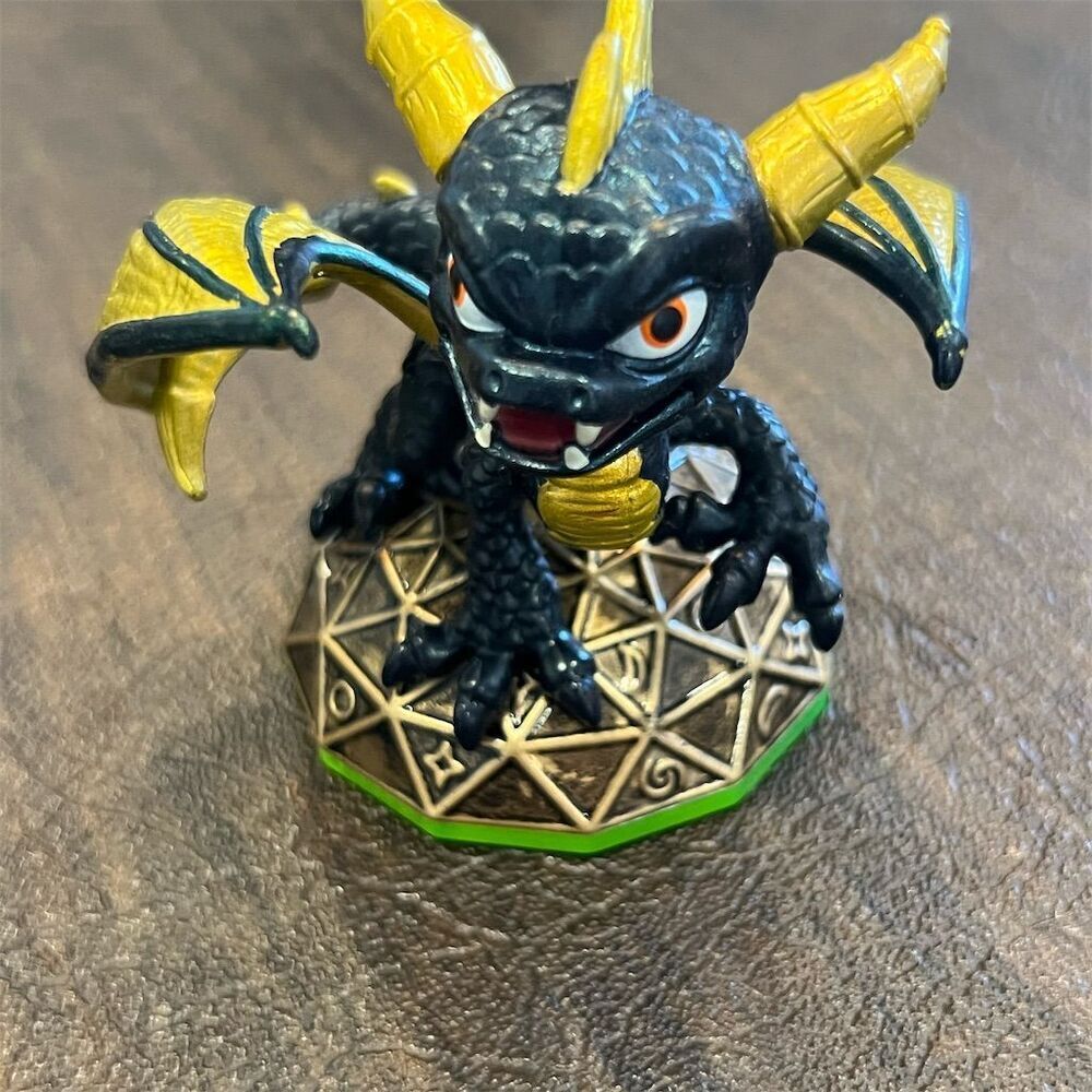 Skylanders Spyro's Adventure Legendary Spyro Action Figure Black